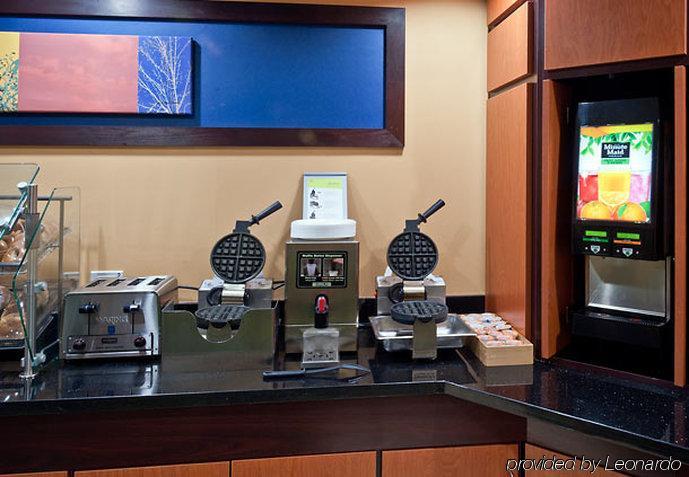 Fairfield Inn & Suites By Marriott Tallahassee Central Restaurant foto